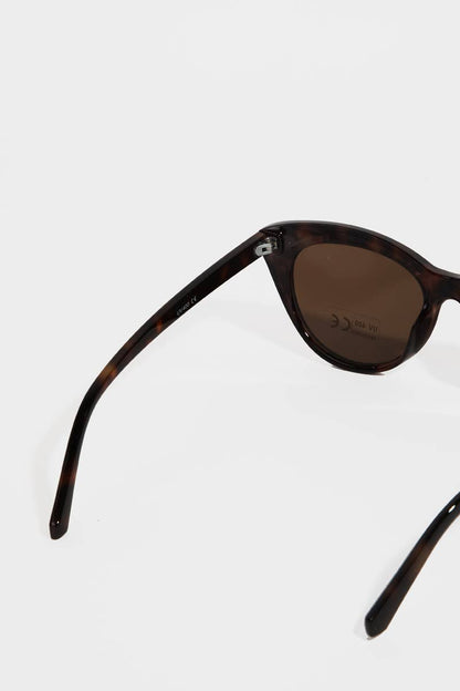 Classic Cat Eye Frame Sunglasses: Assorted