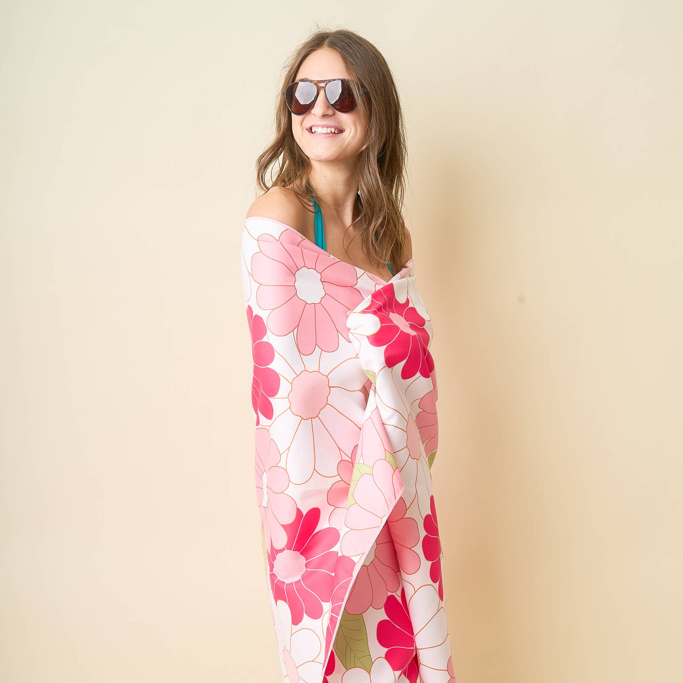 XL Quick-Dry Beach Towel-Daisy Craze Hot Pink
