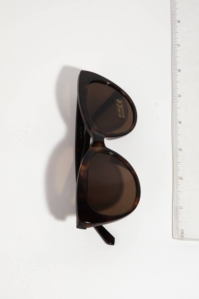 Classic Cat Eye Frame Sunglasses: Assorted