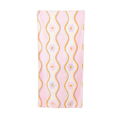 Beach Shells Microfiber Beach Towels: Light Pink